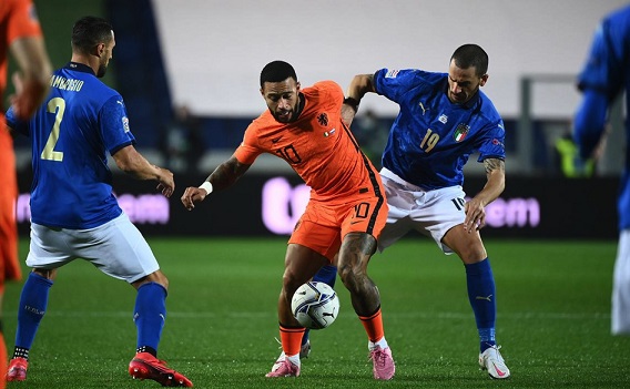 Donny van de Beek erzielt das erste Tor der Nationalmannschaft